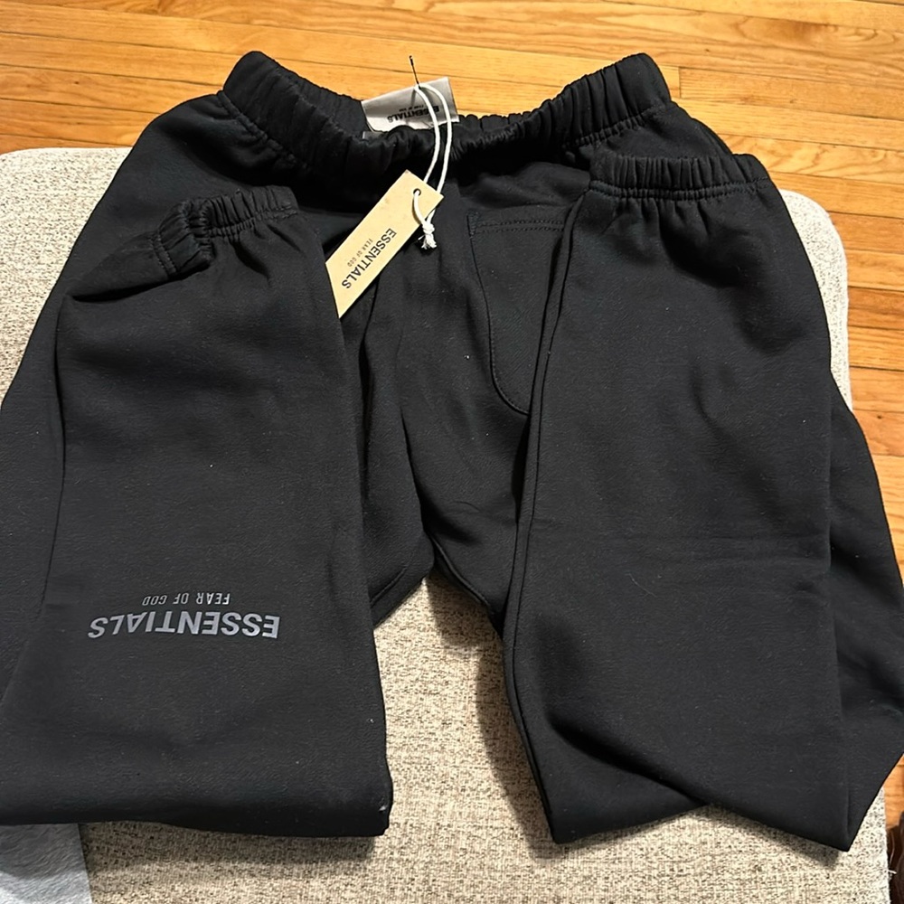 ESSENTIALS - new black Small jogging pants